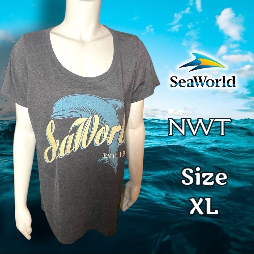Sea World NWT Dolphin Short Sleeve T-shirt Gray Women's Tops Size Extra Large
